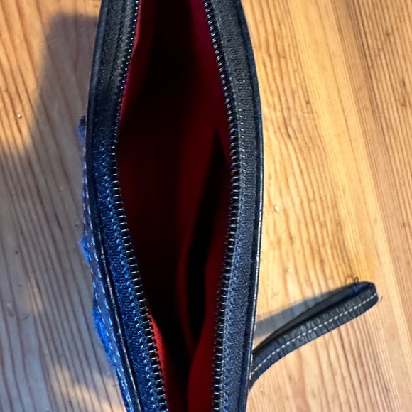 Coach wristlet - Picture 5 of 10